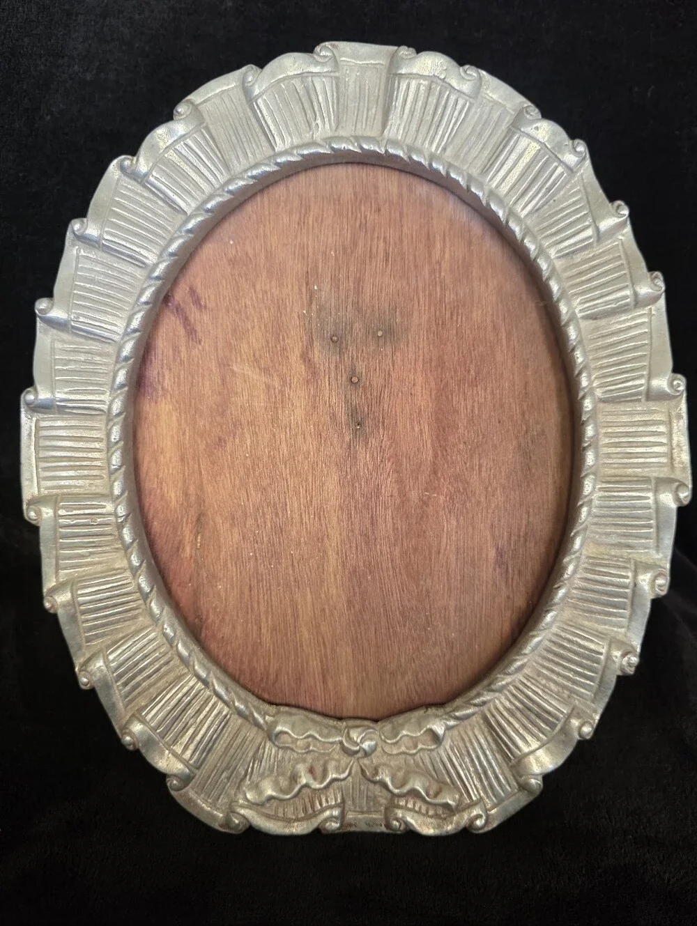 Ornate Oval Decorative Frame in Silver-Tone